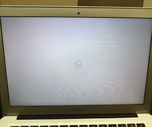 MacBook A1369 起動しない